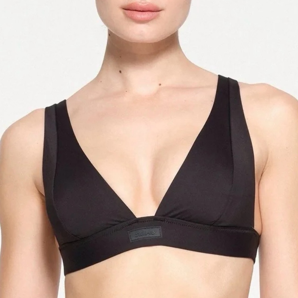 🛍️NWT SKIMS Large Black/Onyx Swim Plunge Bikini Top